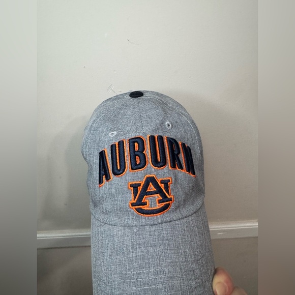 Captivating | NWT Auburn University Gray Logo Adjustable Hat - Picture 2 of 6